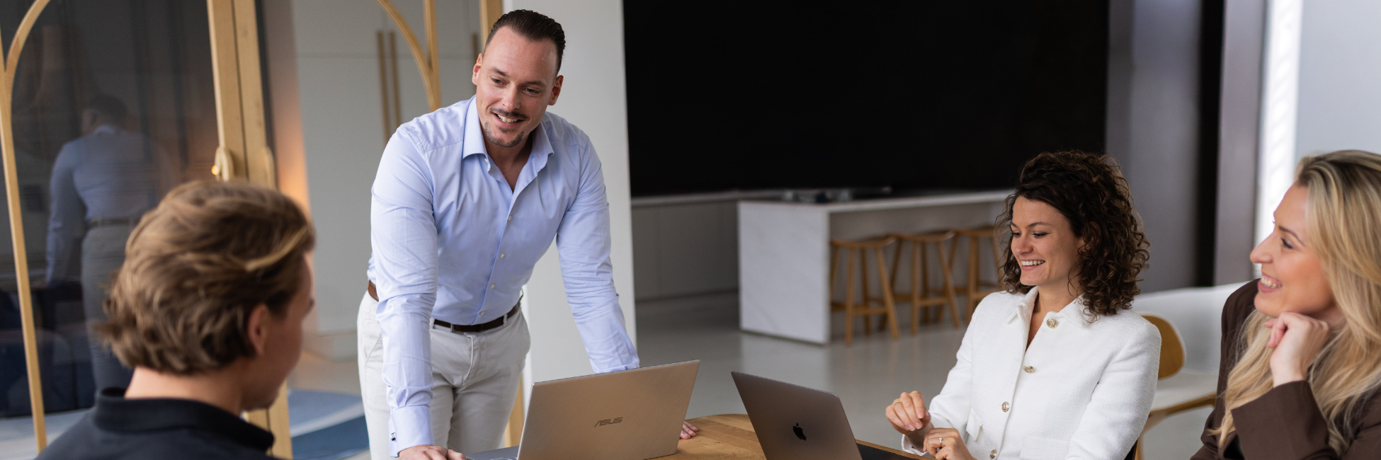 Socialstaff team analyseert virale advertenties